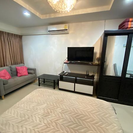 Beach 7 Condo, Pattaya Джомтиен Бийч Екстериор снимка