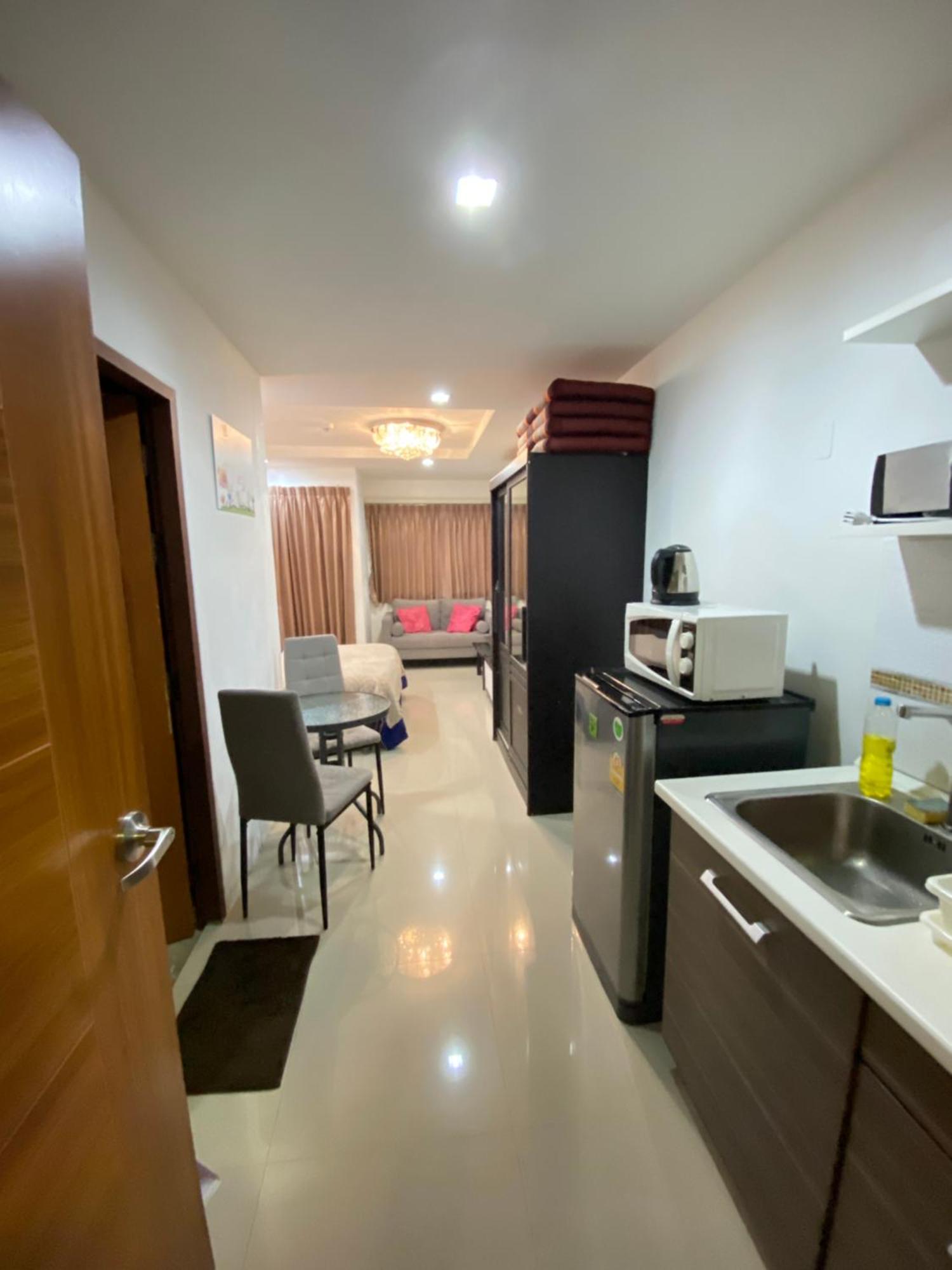 Beach 7 Condo, Pattaya Джомтиен Бийч Екстериор снимка